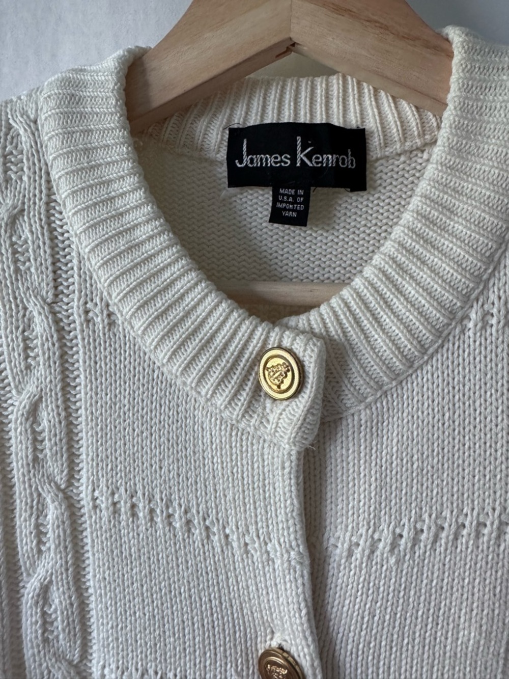 Vintage 90s Cream Cotton Cardigan Gold Crest Buttons USA S - Picture 5 of 13